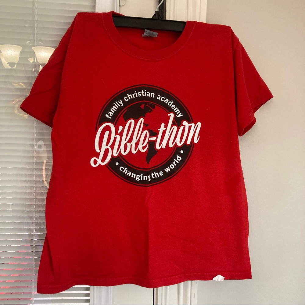 Bible-thon Family Christian Academy red T-shirt Youth Small Preowned GUC